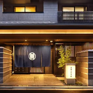 Sanjo Ohashi 3*, Kyoto Japan